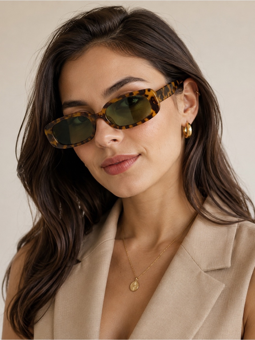 VANLINKER Women’s Retro Rectangle Polarized Sunglasses Tortoise Green Lens